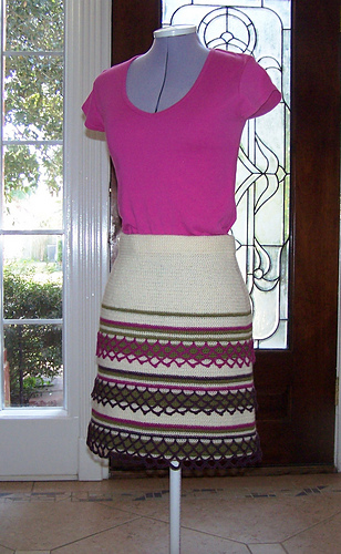 Lace_attraction_skirt_015_cropped_medium