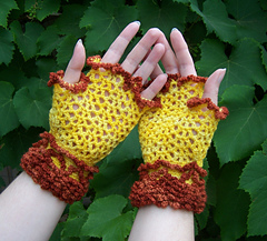 Lace_mitts_003_cropped_small