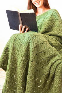 Page_turner_green_girl_cropped_sml_small2