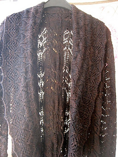 Cs_bayar_cloak_collar_front_small2