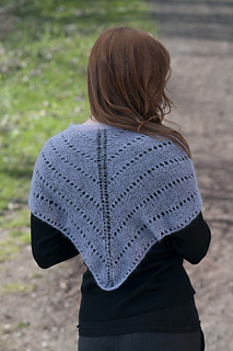 Fw179_lightasafeathershawl_small2
