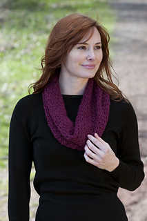 Ravelry Cell Stitch Cowl Pattern By Shannon Dunbabin