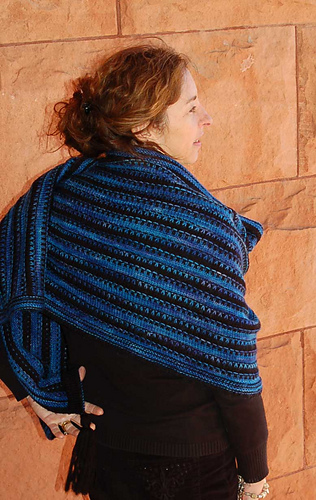Dakotshawlreduxback_medium
