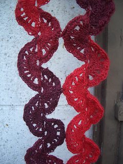 Cranberriesscarf01_small2