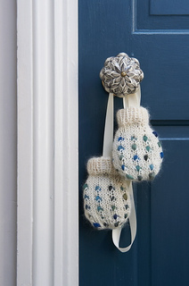 Thrummed_mittens_01_small2