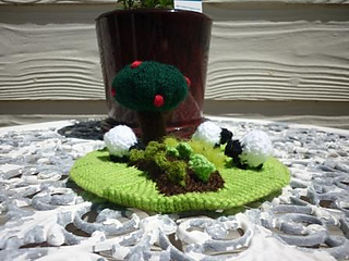 Sheep_in_the_garden_2_small2