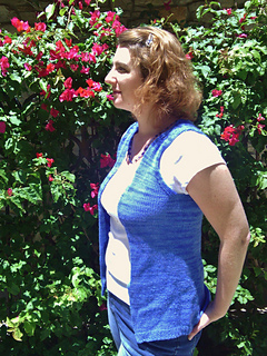 Blue_paprika_full_small2