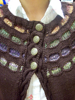 Looking_glass_sweater_019_small2