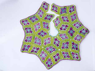 0221-festive-jensen-tree-skirt_small2