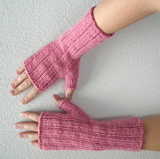 Pinstripe_gloves_6_small2