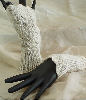 A35-dsc01446-wristlet_and_mitt-500_small2