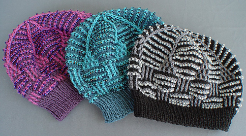 A13-dsc01712-3hats-50_medium