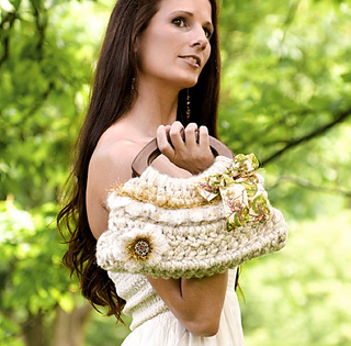 Ruffle_purse_01_small2