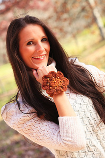 Flower_bracelet_04_small2