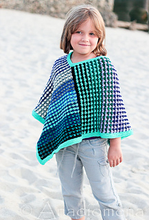 Ice_queen_poncho__3__small2