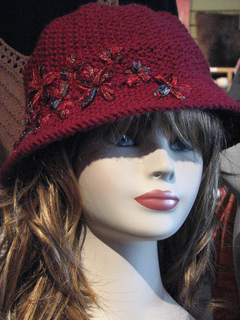 Sari_hat_small2