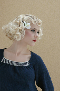 Charmingneckline_small2