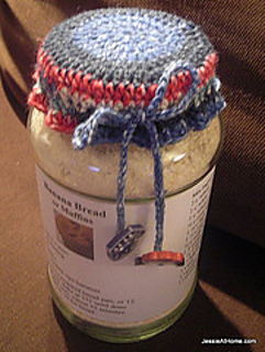 Crochet-jar-top-with-tassles_small2