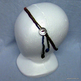 Simple-crochet-hair-tie-back-with-button_small2