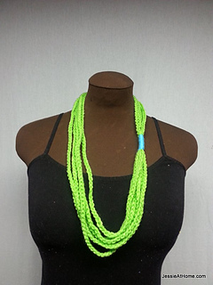 Simple-chain-stitch-necklace-green_small2