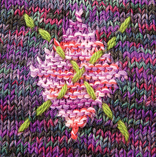 Lucas_street_legwarmers_detail_small2