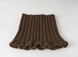 Jerri_cowl_stunning_neck_warmer_knittin_kit_small2