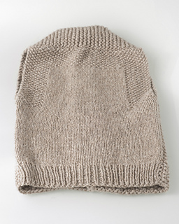 Iago_waistcoat_textured_easy_knit_small2