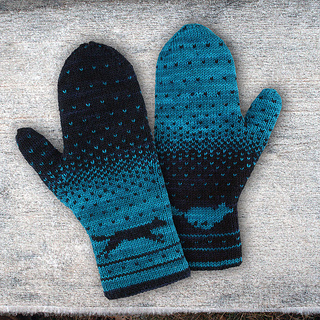 Ravelry: Yuma Double Knitting Mittens pattern by Alexandra Wiedmayer