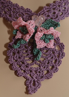Pineapple_necklace_b_small2
