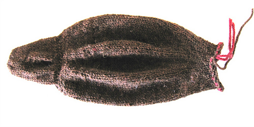Knit_beaver_pattern_empty_medium