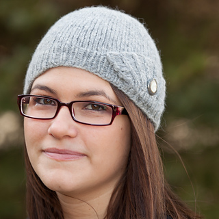 Jessica_in_sea_smoke_hat_small2