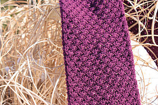 Daisystitchdark1web_small2