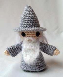 Grey_wizard_03_small2