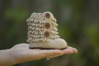 Tan_hand_small2
