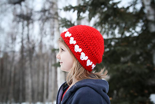 Crochet_heart_hat_small2