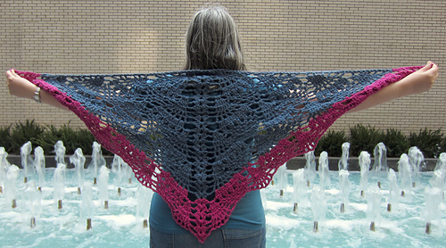 Pineapples_for_everyone_shawl_striped_v2_medium