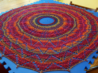 Sorcha_s_shawl_blocking_small2