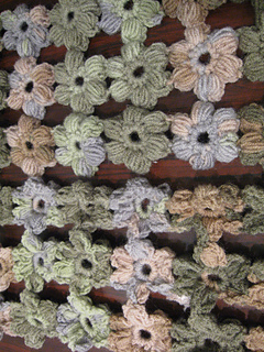 Brown___green_puff_flower_scarf_4_small2