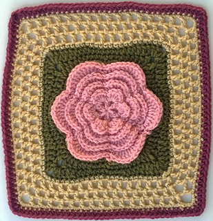 Roses_and_lace_small2