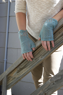 Gladwyne_mitts4_small2