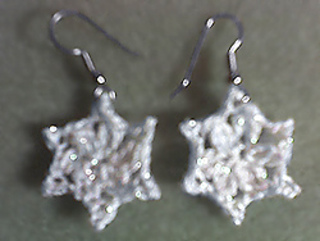 Snowflake_earring_pair_small2