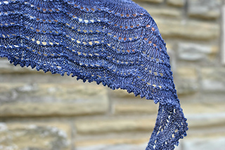 Holdendetail2_small2