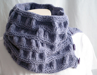 Knitting-cowl-duet-periwinkle4_small2