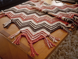 Cimarron_shawl_detail2_small2