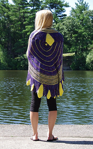 Hbd-shawl-nardini_13_medium