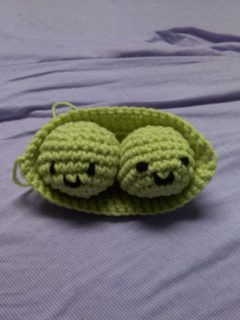 Peas_in_a_pod_small2