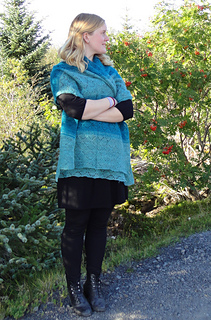 Hulda_in_posiedon_s_shawl_small2