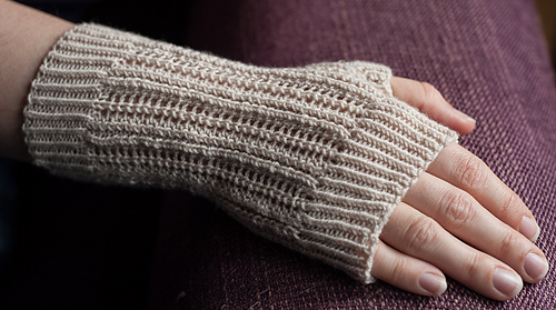 Laceymitts-1_medium