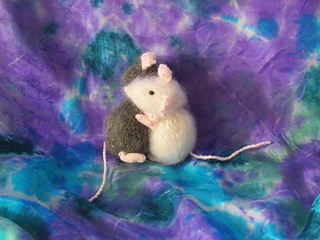 Neecieandmeeciemousehug_small2