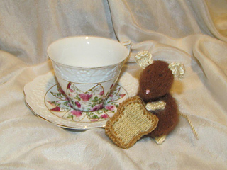 Yardsale_alpaca_mouse_toast_small2
